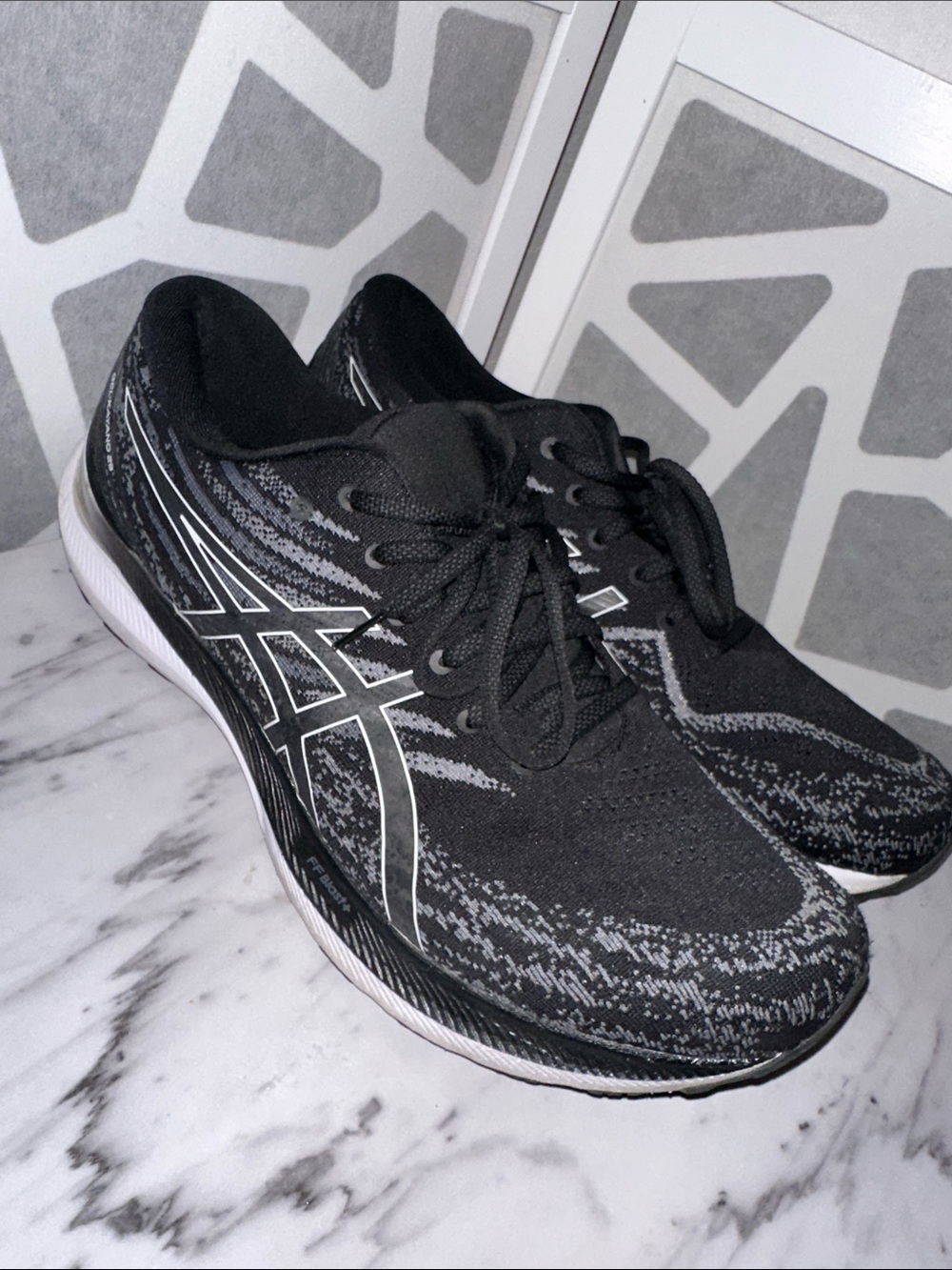 ASICS Gel Kayano 29, Black &!White Men's Running Sneakers